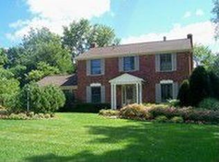 2735 Hunters Hill Rd, Bloomfield Hills, MI 48304