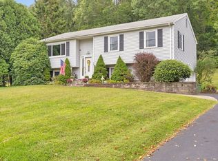 75 Knox Blvd, Middletown, CT 06457