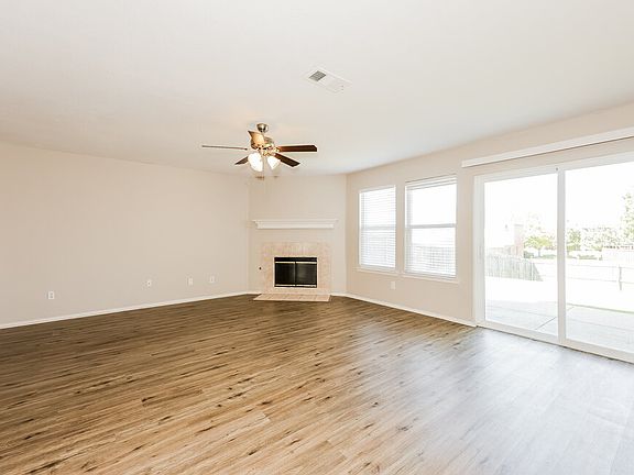 5th image of 2133 Pecan Creek Dr