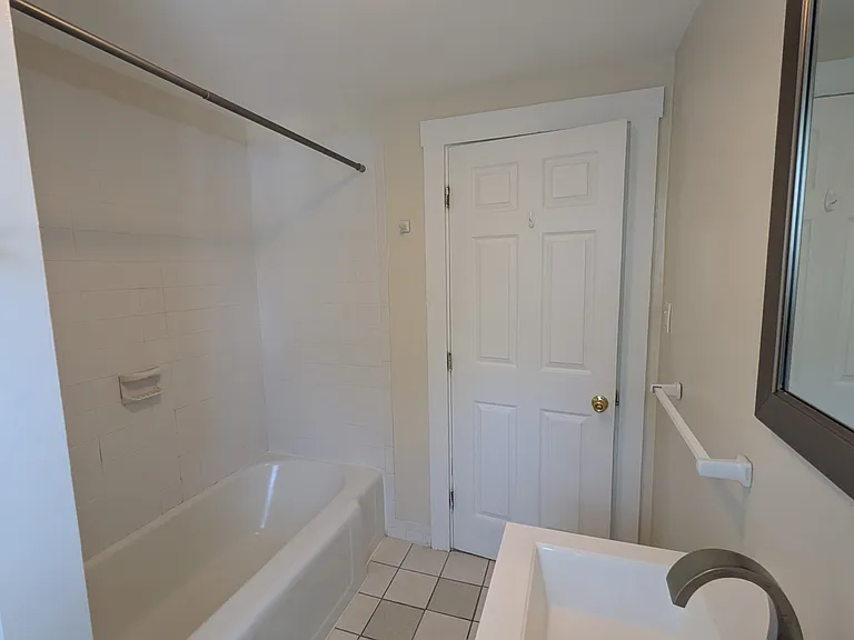 50 Mount Hope Ave #2 — Photo 6
