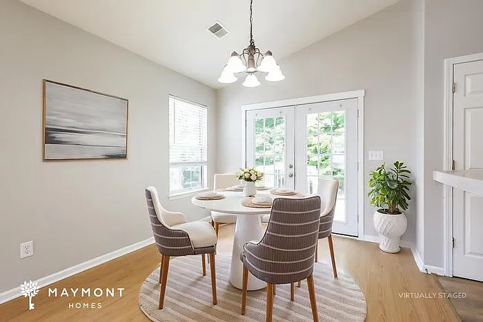 313 Hampton Ridge Dr — Photo 6