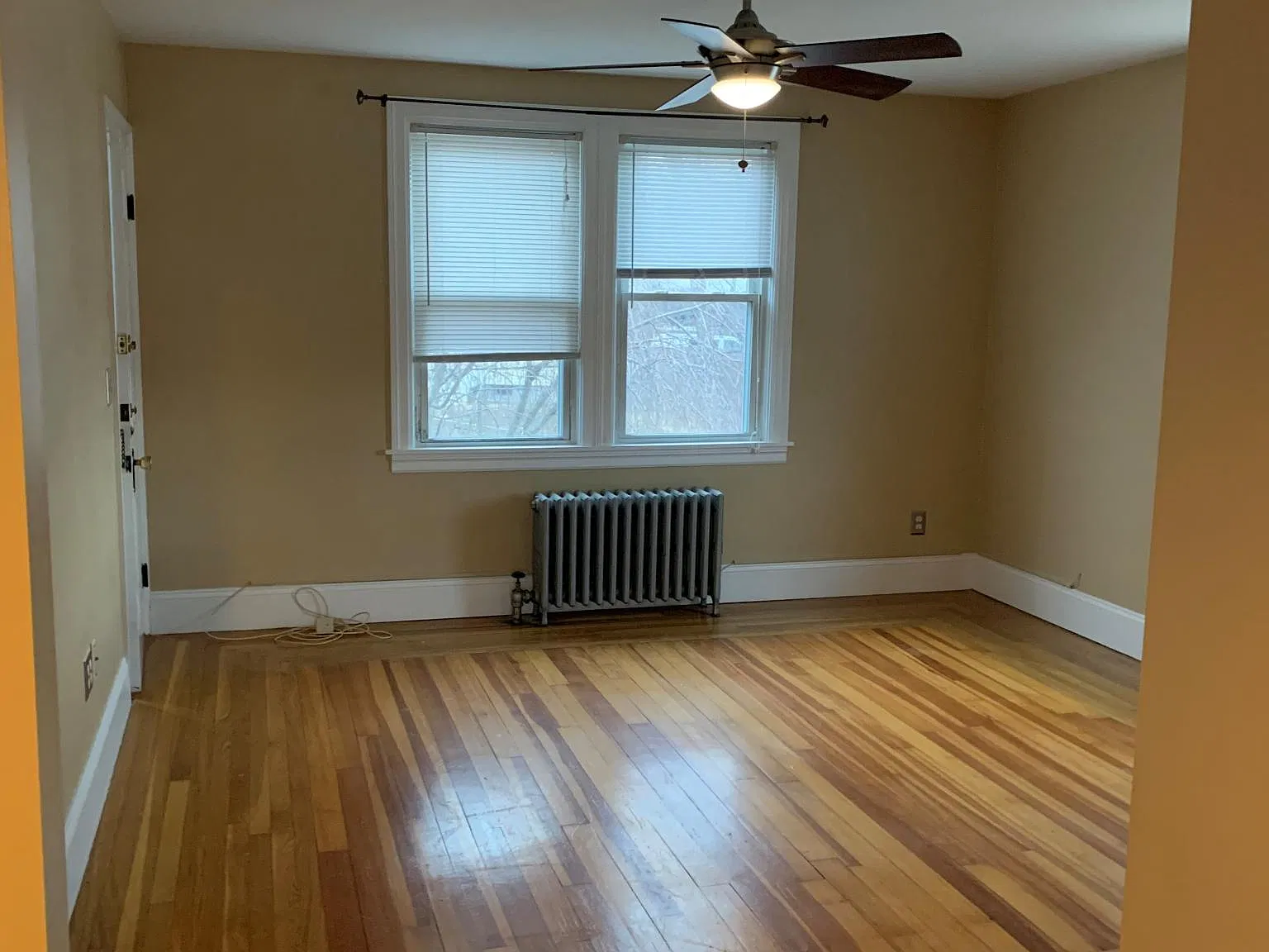 231 Maplewood Ave — Photo 2