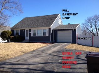 709 Cornwall Rd, Valparaiso, IN 46385