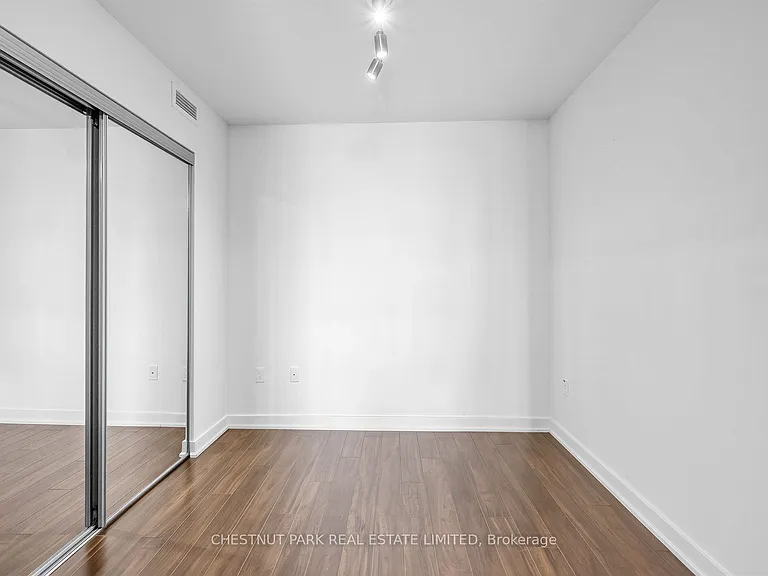 78 Tecumseth St #703 — Photo 20