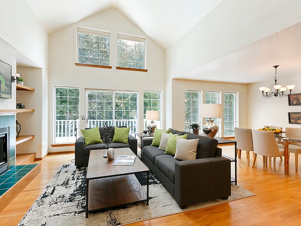 2nd image of 3583 Arbor Dr