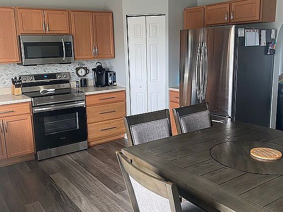 3rd image of 104 Alderwood Dr Unit 104