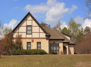 8456 Ledge Cir, Trussville, AL 35173