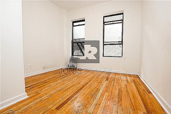 1st image of 318 E 34th St APT 3D