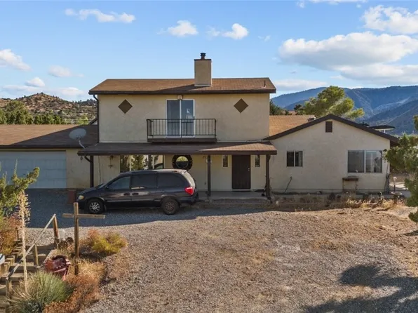 8676 Sky Line Dr, Pinon Hills, CA 92372