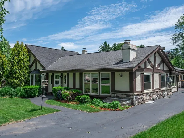 8642 North 66th STREET, Brown Deer, WI 53223