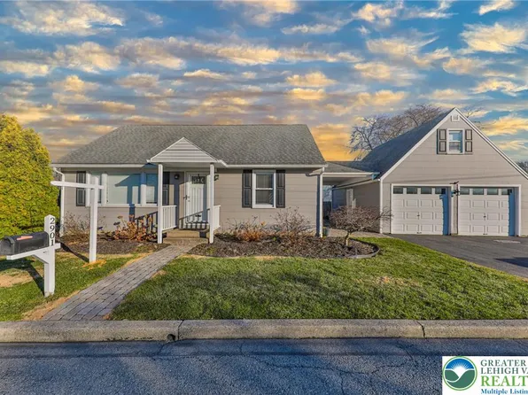 2901 Jewel St, Easton, PA 18045