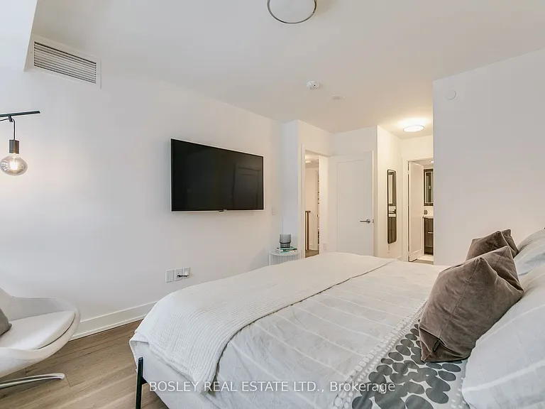 80 Vanauley St #Townhouse 112 — Photo 26