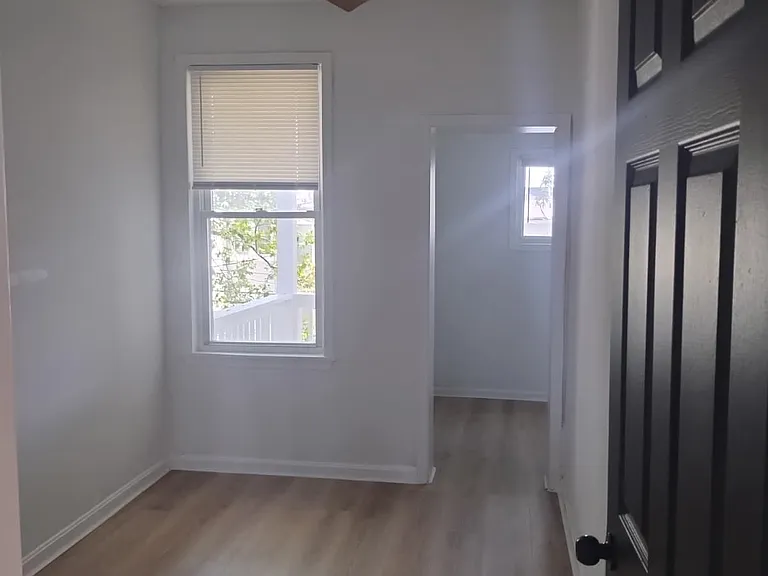 623 N Grantley St — Photo 24