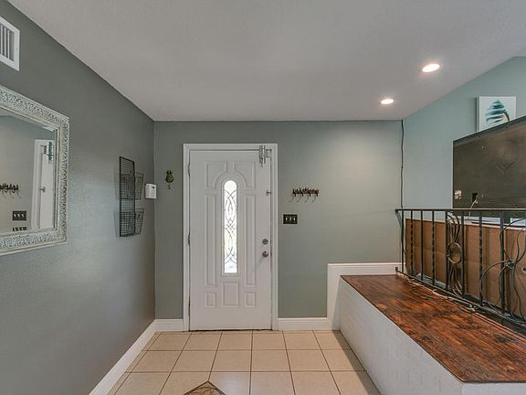 4th image of 1211 Banana River Dr
