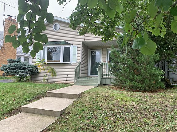 3rd image of 1617 Pattengill Ave