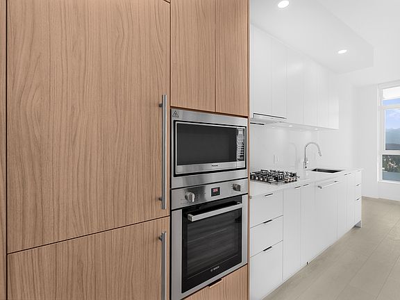 2nd image of 537 Cottonwood Ave #39XX