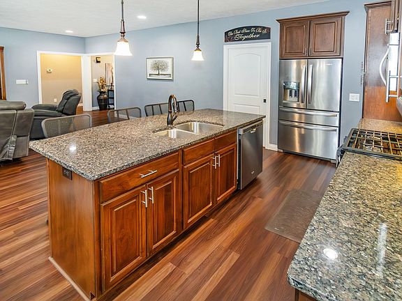 4th image of 1536 Breezy Creek Dr