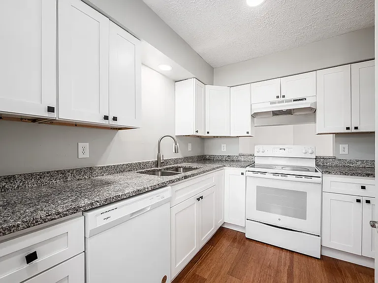 4936 Magnolia Blossom Blvd — Photo 5