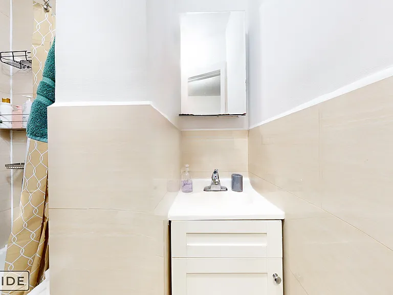 86 E 4th St #14 — Photo 5