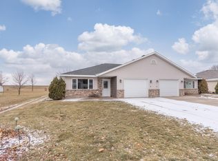 918 McDermott Ave, Kandiyohi, MN 56251