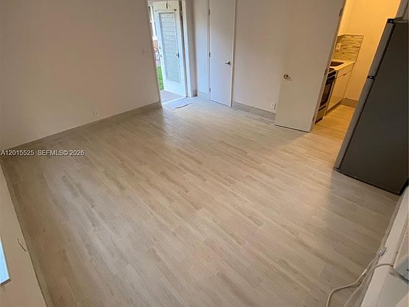 5th image of 1723 Liberty St #6