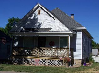 1129 F St, Fairbury, NE 68352