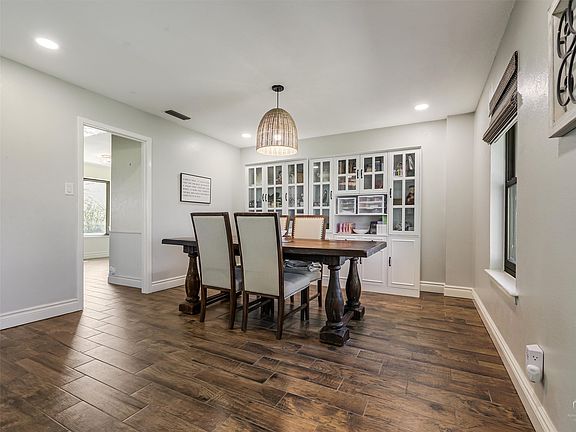 4th image of 62 Sanders Rd