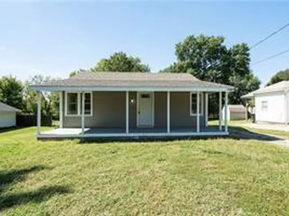 15309 E Mayes Rd, Independence, MO 64050