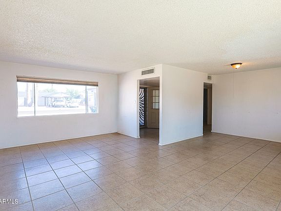 3rd image of 6311 W MEDLOCK Drive