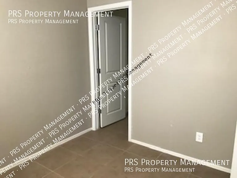 22595 E Via Del Palo — Photo 5