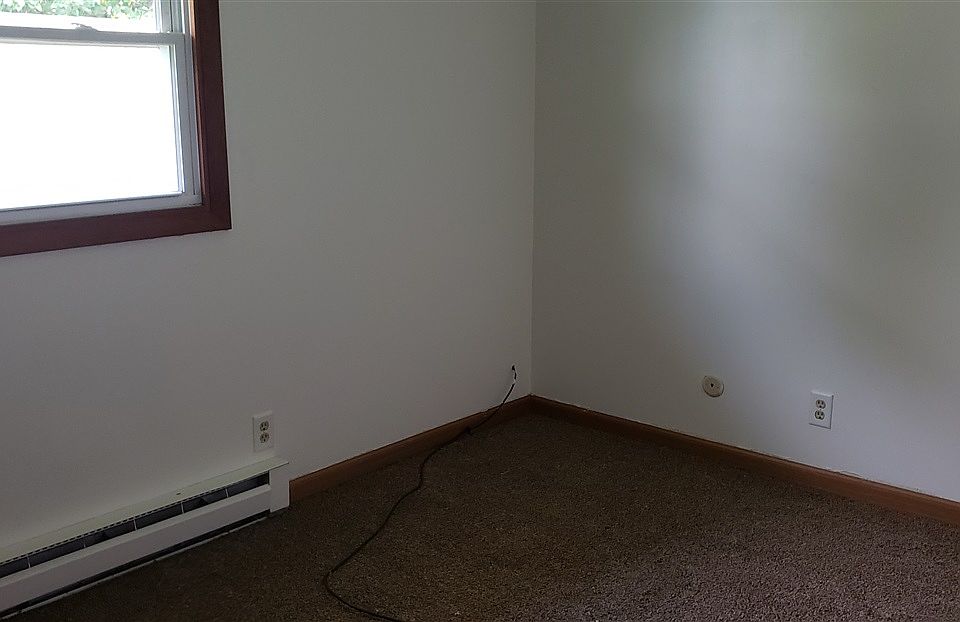 2nd image of 1815 E Wren Blvd