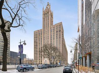 680 N Lake Shore Dr APT 1024, Chicago, IL 60611