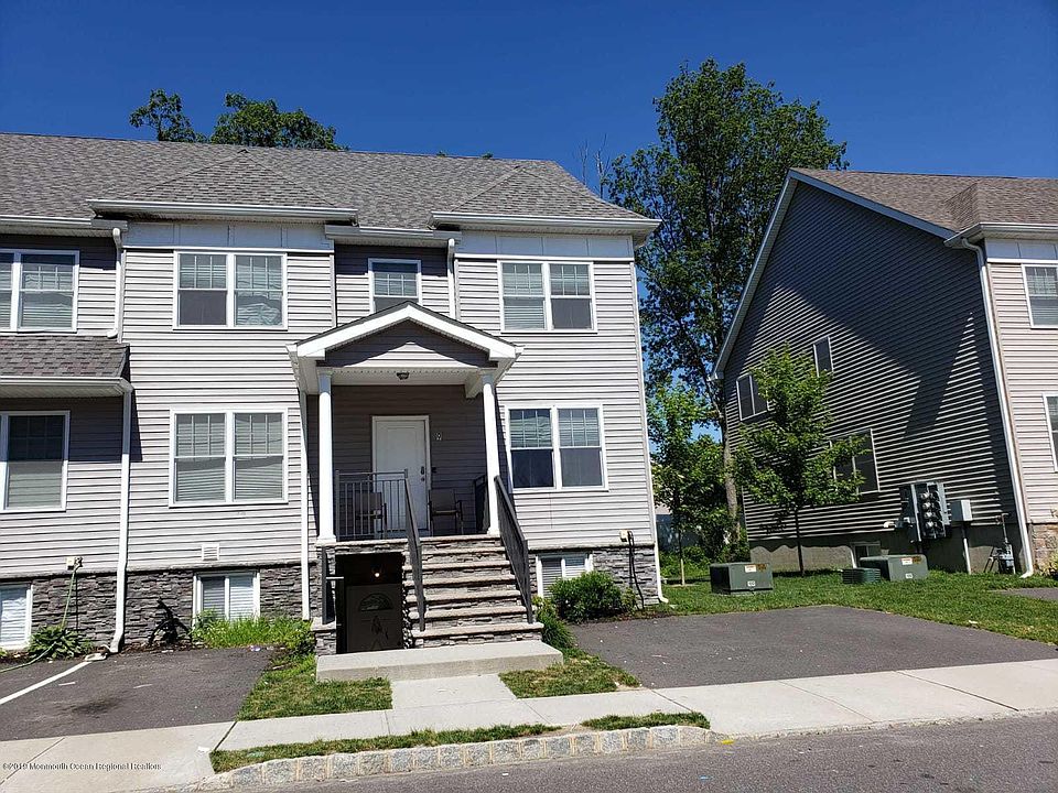2nd image of 9 Grove Dr
