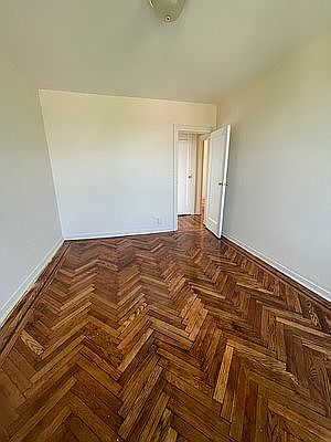 2nd image of 322 E 31st St APT D3