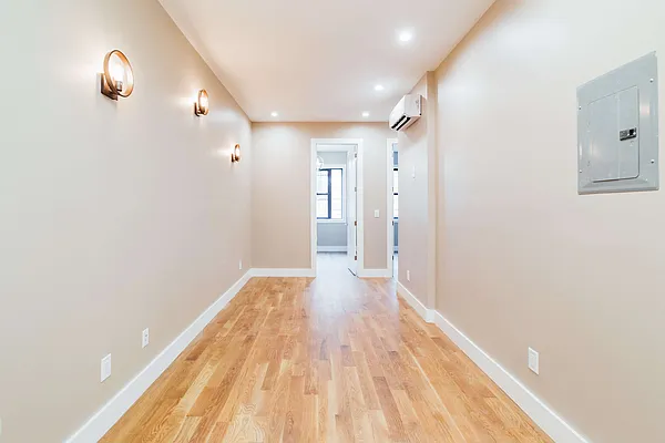 Rented by Nooklyn NYC LLC | media 30