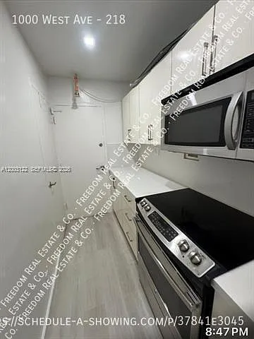 1000 West Ave #218 — Photo 5