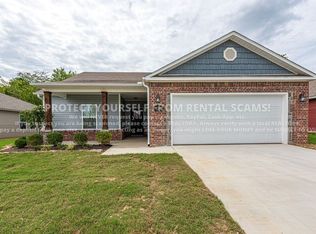 1291 S Springfield Dr, Fayetteville, AR 72704