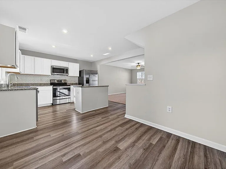 3009 Soft Breeze Dr — Photo 14