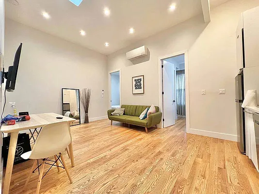 Rented by Doorway NYC, LLC | media 9