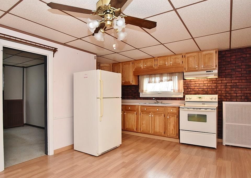 31 Marsh Ave, Worcester, MA 01605 Zillow