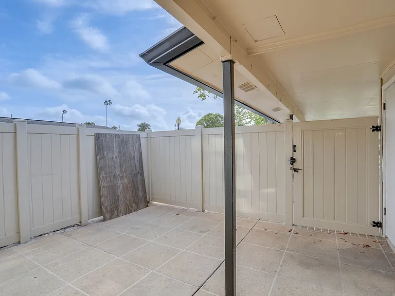 1724 Townhall Ln #1724 — Photo 16