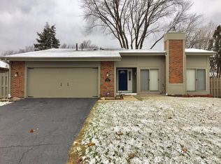 602 Acadia Trl, Roselle, IL