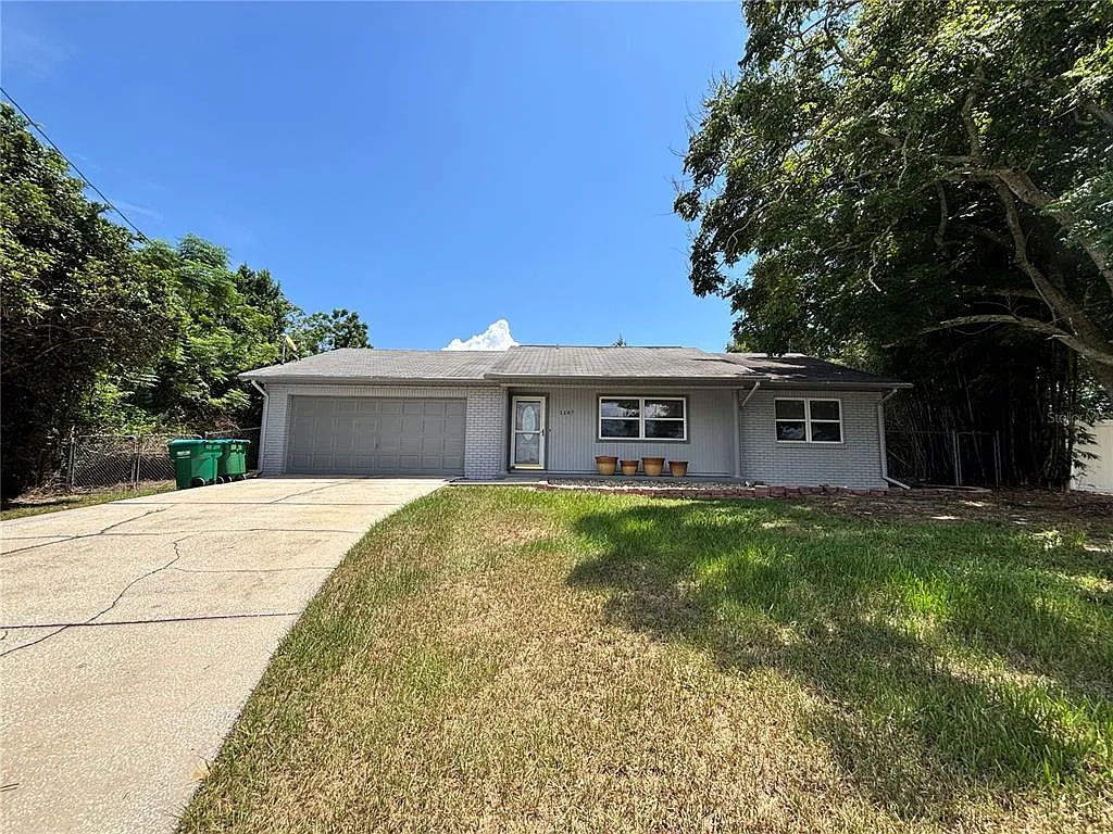3 bed, 2.0 bath, 1460 sqft, $2,000 — Photo 1
