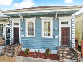2107 4th St, New Orleans, LA