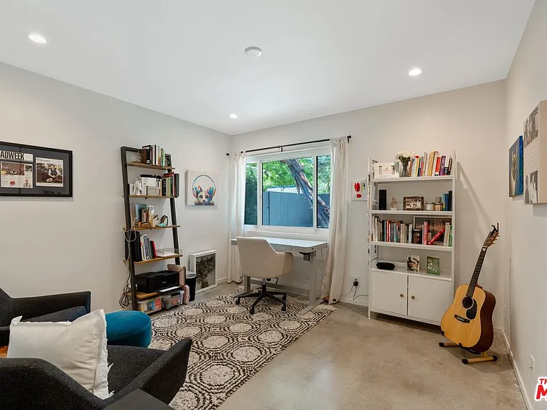 2820 Nichols Canyon Pl — Photo 33