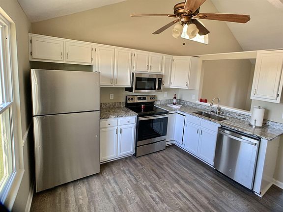4th image of 1252 Constitution Dr