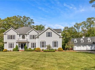 22 Surrey Ridge Rd, Killingworth, CT 06419
