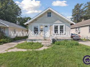2442 Paradise Ave, Toledo, OH 43613