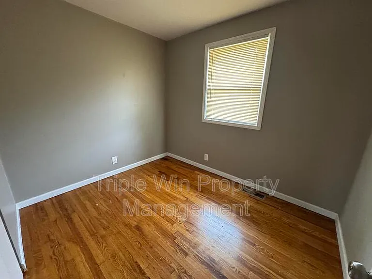 1372 Farmview Ave — Photo 19