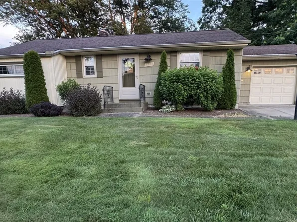 3721 Emmet Dr, Erie, PA 16511